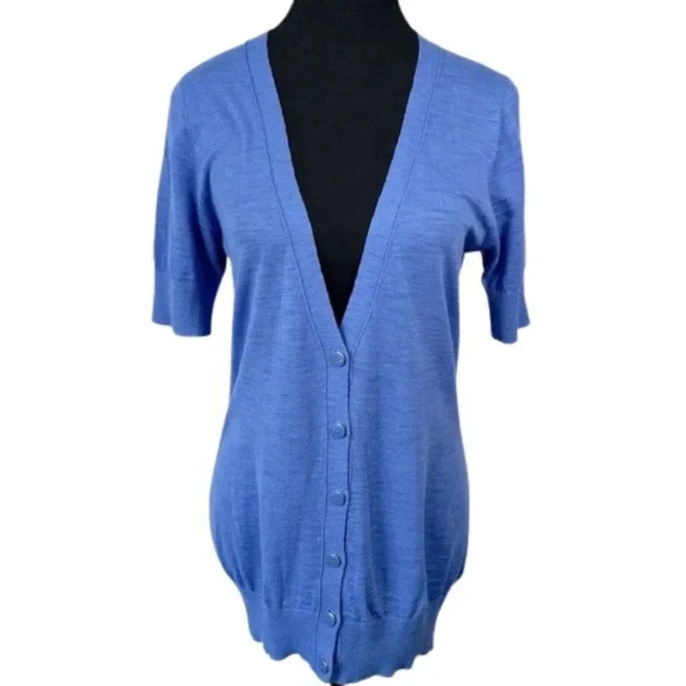 Banana Republic Womens Size Medium Vneck Button Short  Sleeve Blue Cardigan
